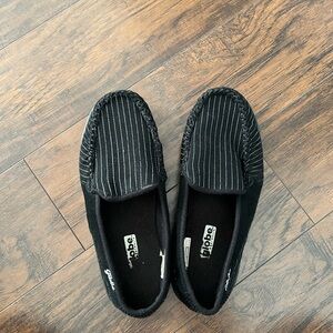 Globe Castro slipper size 11 (runs small)